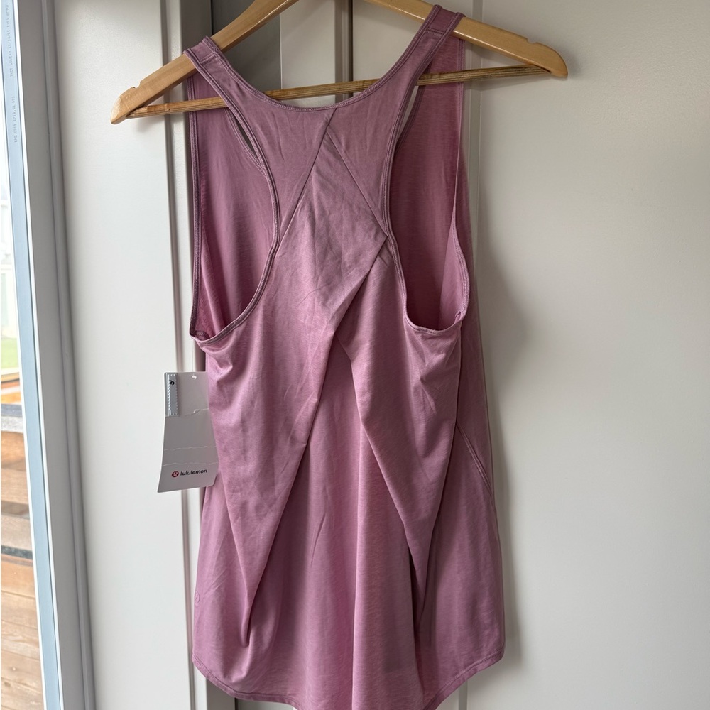 Lululemon Essential Tank - Picture 3 of 6
